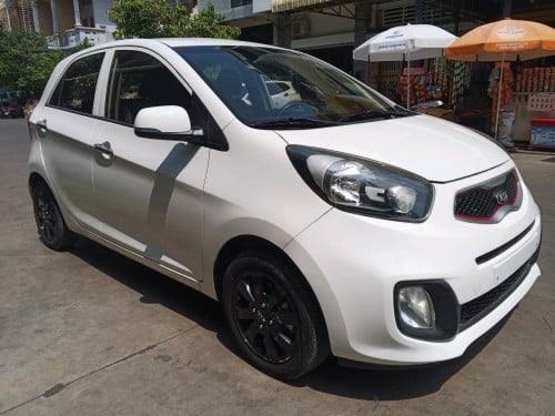 ឡានស្អាតសេរីខ្ពស់តំលៃធូ Kia morning 013 f sports