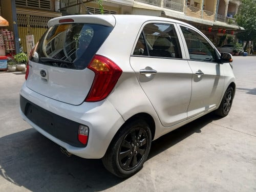 ឡានស្អាតសេរីខ្ពស់តំលៃធូ Kia morning 013 f sports