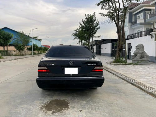ចង់លក់ឡានMercedes Benz AMG