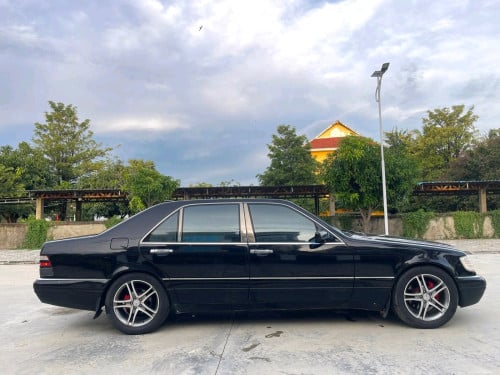 ចង់លក់ឡានMercedes Benz AMG