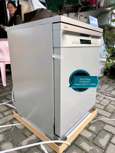 ម៉ាស៊ីនលាងចា​ន Midea WQP12-7635Q