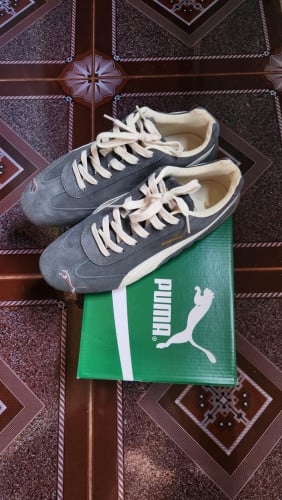 លក់ Puma SpeedCat Size 42 ពណ៍ប្រផេះ