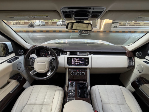 មេ​ឡាន​ RANGE ROVER HSE Supercharge 2014 ថ្មី​ដាច់​ ថ្មាំ​ស៊ី​ន​មួយ​ជុំ​ និង​ 059300​ Miles ស៊ី​ន​