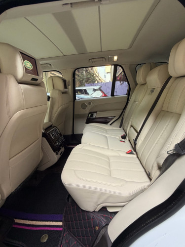 មេ​ឡាន​ RANGE ROVER HSE Supercharge 2014 ថ្មី​ដាច់​ ថ្មាំ​ស៊ី​ន​មួយ​ជុំ​ និង​ 059300​ Miles ស៊ី​ន​