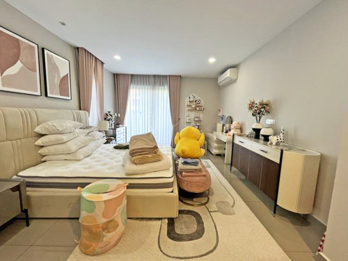 🏠 វីឡាឃ្វីន កែង (Queen Villa) ក្នុងបុរី ជីបម៉ុង 598​ ផ្លូវឯកឧត្តមជាសុផារ៉ា