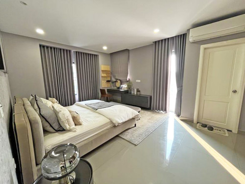 🏠 វីឡាឃ្វីន កែង (Queen Villa) ក្នុងបុរី ជីបម៉ុង 598​ ផ្លូវឯកឧត្តមជាសុផារ៉ា