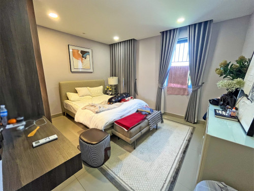 🏠 វីឡាឃ្វីន កែង (Queen Villa) ក្នុងបុរី ជីបម៉ុង 598​ ផ្លូវឯកឧត្តមជាសុផារ៉ា