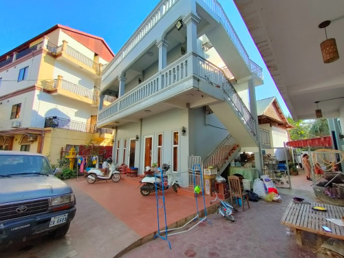 ๐ฆHouse Available for Urgent Sale at a Special Price (Negotiable).
