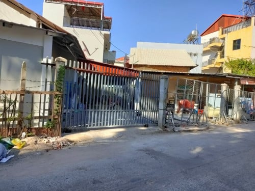 ๐ฆHouse Available for Urgent Sale at a Special Price (Negotiable).