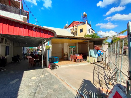 ๐ฆHouse Available for Urgent Sale at a Special Price (Negotiable).