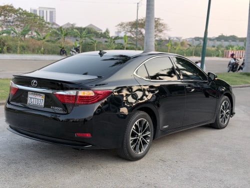 2013 Lexus ES300h ឡានមូល អត់បុក អត់ប៉ះ