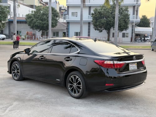 2013 Lexus ES300h ឡានមូល អត់បុក អត់ប៉ះ