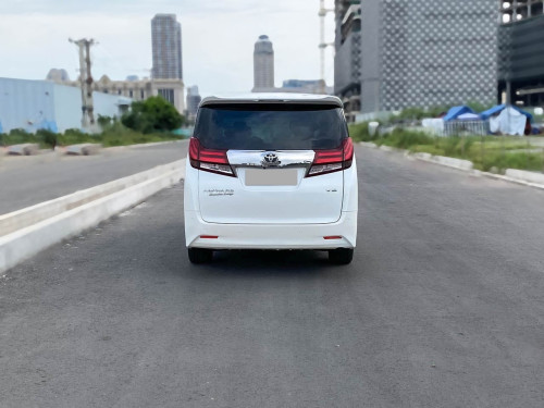 2016–2019 Toyota Alphard Rental Available