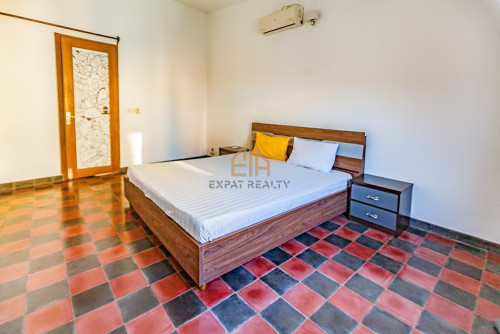 3 BedroomRenovated Apartment For Rent-Daun Penh -Phnom Penh.