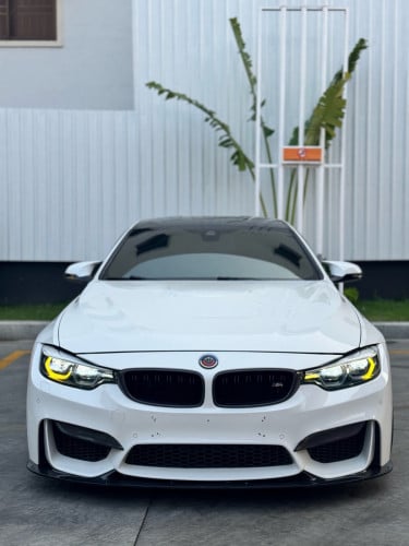 BMW M4  (F82) 2015