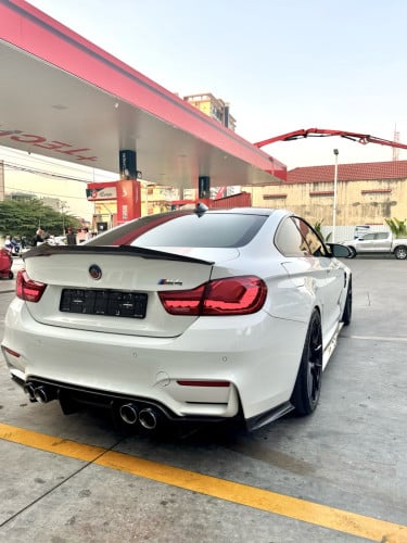 BMW M4  (F82) 2015