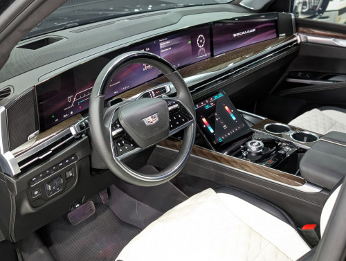 Cadillac Escalade VIP ឆ្នាំ2025