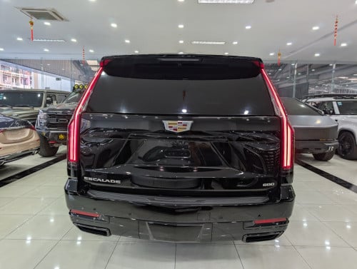 Cadillac Escalade VIP ឆ្នាំ2025