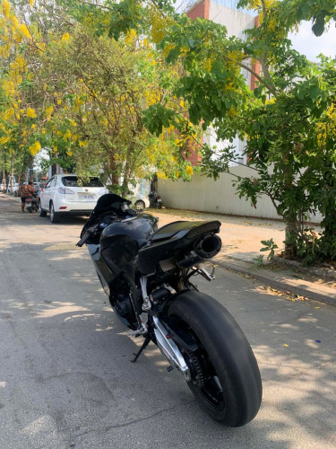 CBR 600 2013 ពន្ធពេញឆ្នាំ ឈ្មោះម្ចាស់ដេីម 2មុឺនគីទ្បូជាង
