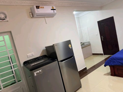 Clean Studio Apartment Elevator near st 271 Sovana Market
