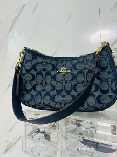 Coach outlet
