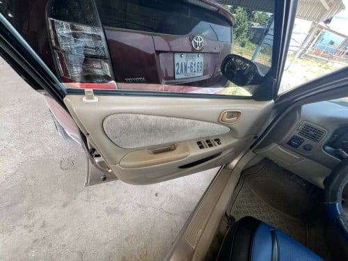 Corolla ឆ្នាំ 99 ឡានស្អាតរៀបចំរួច