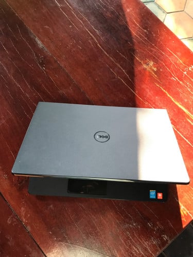 DEll