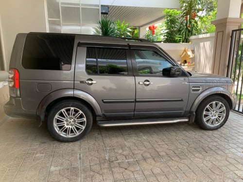 Discovery 4 2010 diesel 7 seats