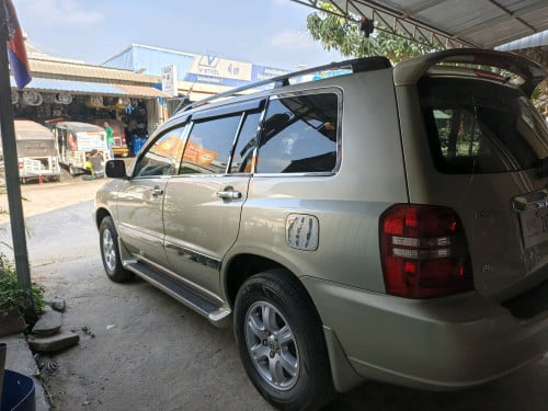 Highlander 2002 ប៉ុង2 Limited