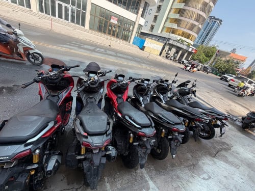 Honda ADV 3000$ជាង