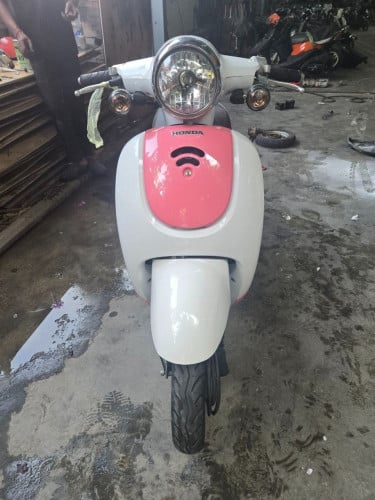 Honda Giornoម៉ូដែលឆ្នាំ ២០១១ពីប្រទេសជប៉ុន ឯកសារពន្ធ