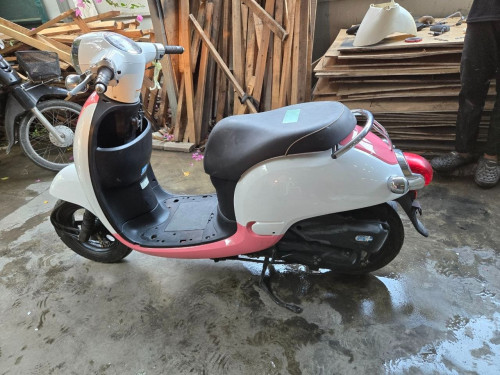 Honda Giornoម៉ូដែលឆ្នាំ ២០១១ពីប្រទេសជប៉ុន ឯកសារពន្ធ
