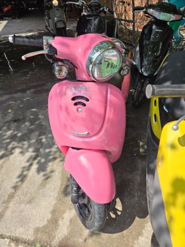 Honda Giornoម៉ូដែលឆ្នាំ ២០១១ពីប្រទេសជប៉ុន ឯកសារពន្ធ
