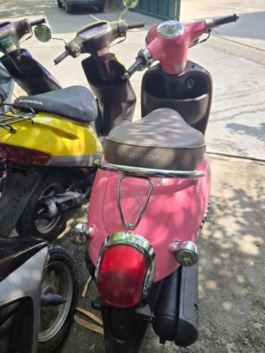 Honda Giornoម៉ូដែលឆ្នាំ ២០១១ពីប្រទេសជប៉ុន ឯកសារពន្ធ