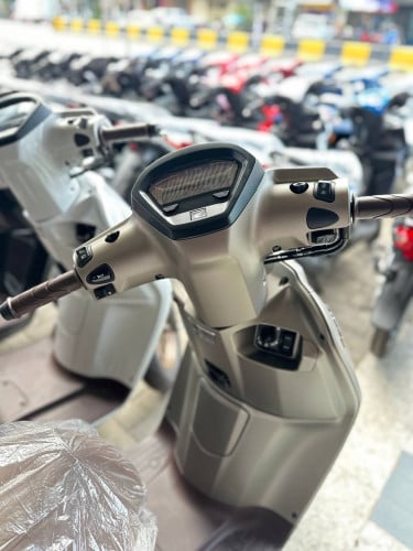 Honda Girno