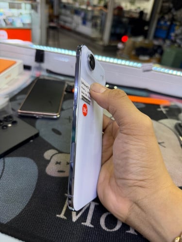 Iphone17 AiR 256G LL ESim battery 100%
