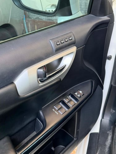 Lexus CT 200h 2011 full option