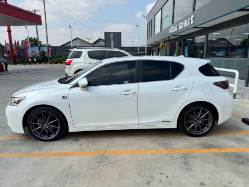 Lexus CT 200h 2011 Full Premium