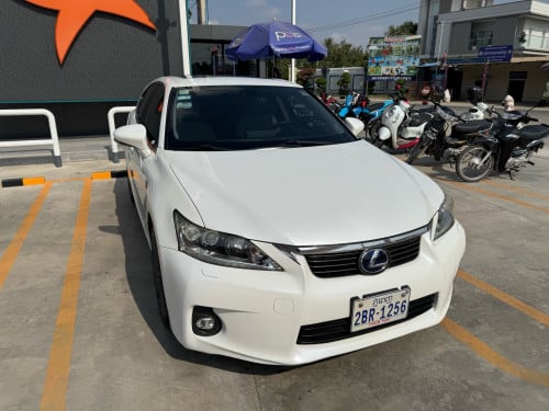 Lexus CT 200h 2011 Full Premium