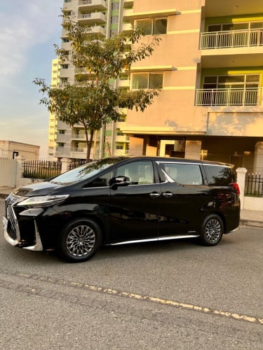 Lexus LM300h 2021