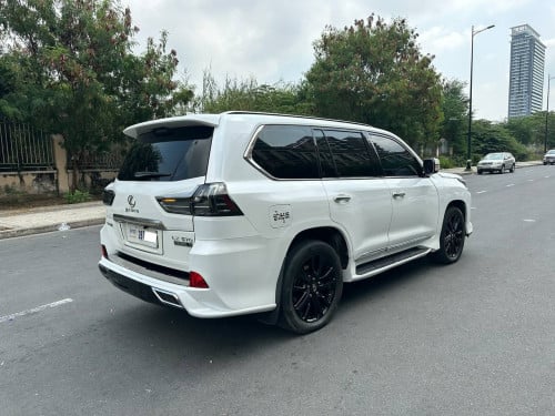 Lexus LX450D 2016