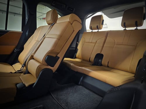LX700h Urban 2026 រថយន្តនាំចូលផ្លូវការពីជប៉ុនដោយក្រុមហ៊ុន