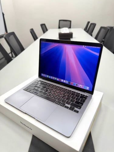 Macbook Air M1 ស្អាត99% លក់បន្ទាន់