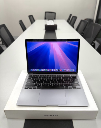 Macbook Air M1 ស្អាត99% លក់បន្ទាន់