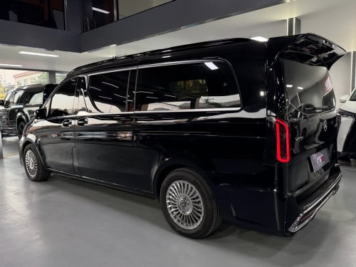 Mercedes Vito 2025 ខ្លាញ់គោ​ VIP