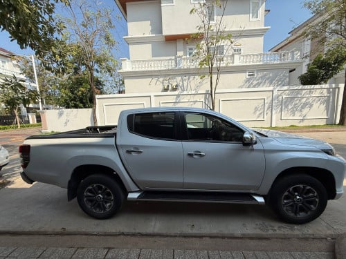 Mitsubishi Triton GLS Plus 2022