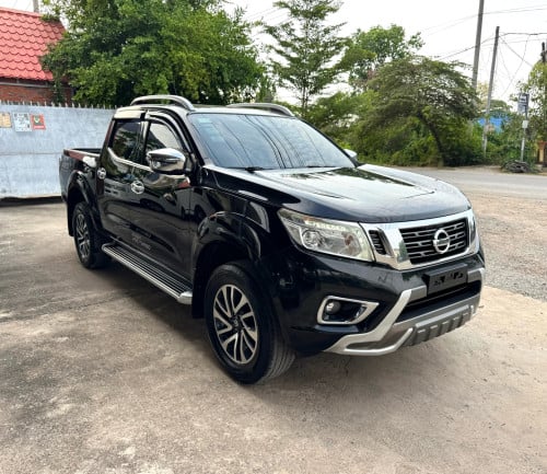 NISSAN NAVARA 2018 អូតូកាប់ពីតាស(ឆ្វេងហ្សុីន)