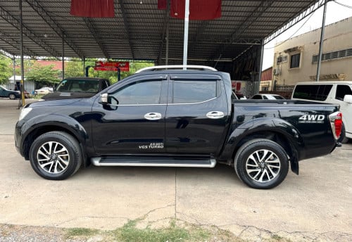 NISSAN NAVARA 2018 អូតូកាប់ពីតាស(ឆ្វេងហ្សុីន)
