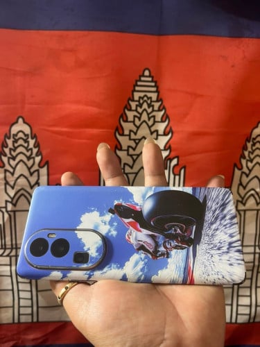 Oppo reno10 5g / ram12g+12g / 256g / CN sim 2 / សុំណុំហ្សុីន លក់តំលៃក្រោមទីផ្សារនៅកម្ពុជា 90$ ដាច់