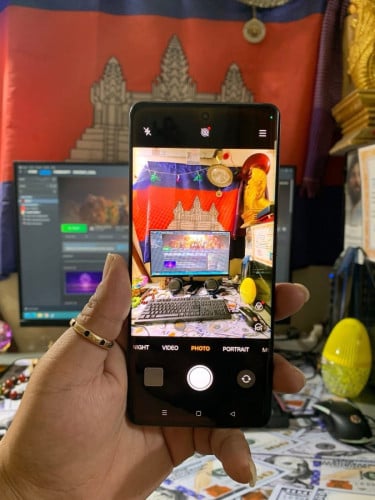 Oppo reno10 5g / ram12g+12g / 256g / CN sim 2 / សុំណុំហ្សុីន លក់តំលៃក្រោមទីផ្សារនៅកម្ពុជា 90$ ដាច់
